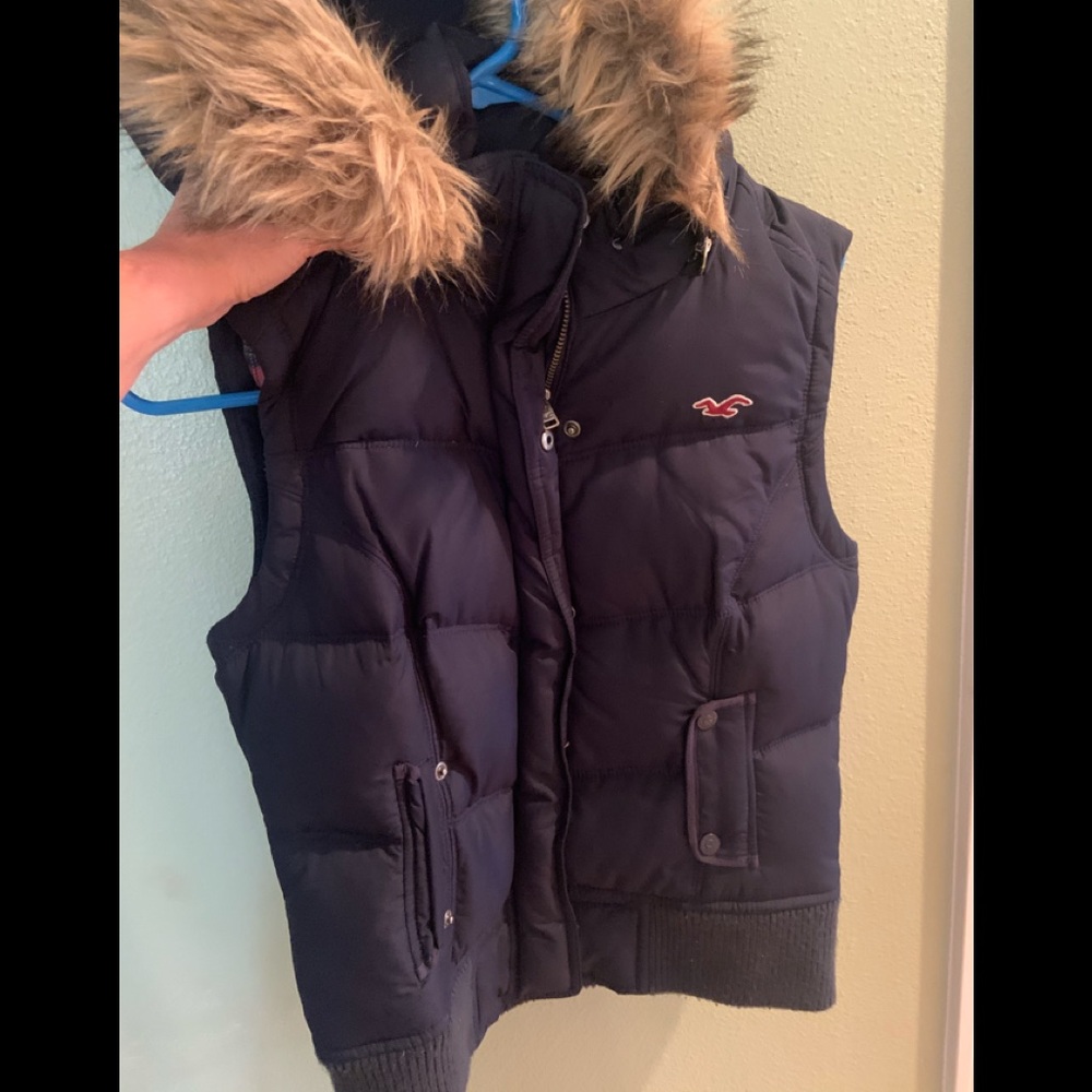Hollister vest with fur hood